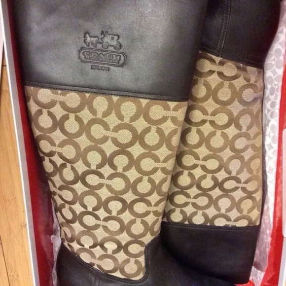 Coach Chrissi boots authentic size 8.5 - Picture 6 of 7